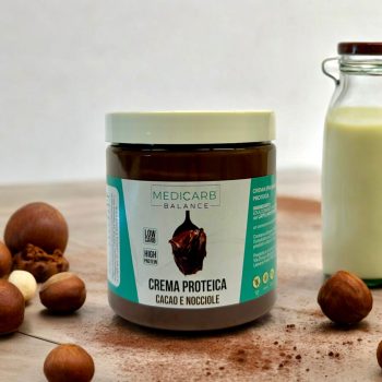 Crema proteica keto nocciole e cacao